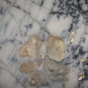 Quartz Crystals & More… Stone Block 5g