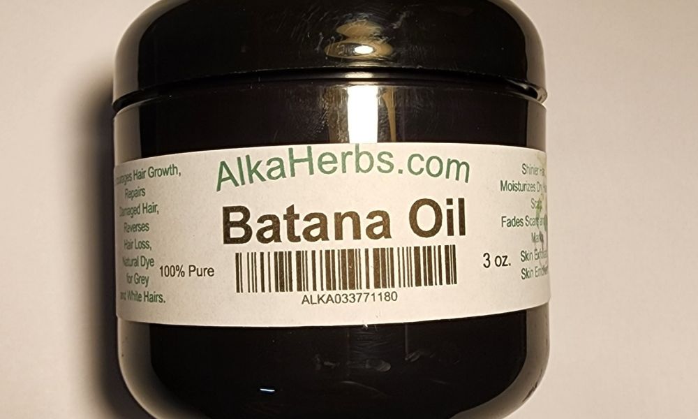 5 Reasons To Add Batana Oil to Your Hair Care Routine